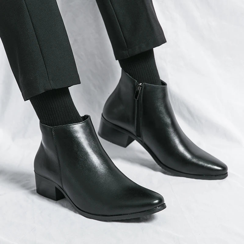 CLASSIC CHELSEA BOOTS